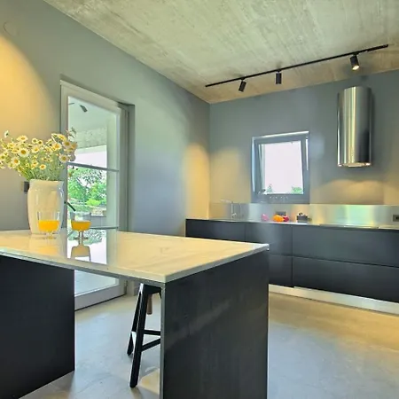Nevia Villa